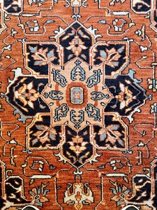 Sarapi Design Rug from the Obeetee Classics Zagros Rug Collection