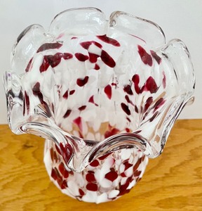 Swell Scalloped Edged Vase