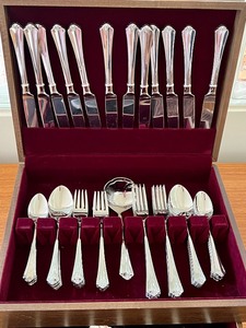 Vintage Set of Oneida Julliard Flatware