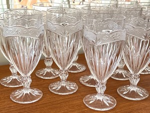 12 Oneida Southern Garden Ice Tea Glasses, 14 Glass Luncheon Plates and 9 Ice Cream Bowls