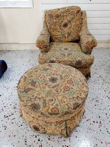 Upholstered Chair With Ottoman