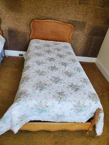 Twin Bed  2