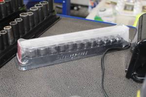 lot 360 image: Snap-On Metric Shallow Socket Set 12-piece (New)