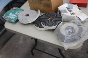 lot 390 image: Lot of (1 Box) Window Seal