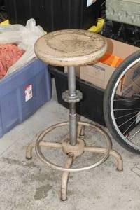 lot 408 image: Metal Shop Stool