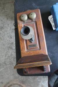 lot 416 image: Vintage Monarch Wall-Mount Telephone