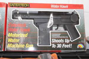 lot 435 image: Entertech Water Hawk Motorized Water Machine Gun (in original packaging)