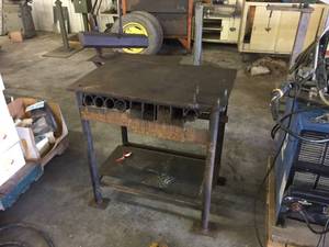 lot 21 image: Welding - Shop Table