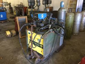lot 30 image: Linde - Millermatic Wirefeed Welding Set Up