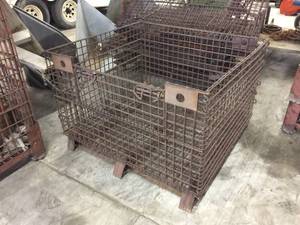 lot 68 image: Collapsible Wire Cage