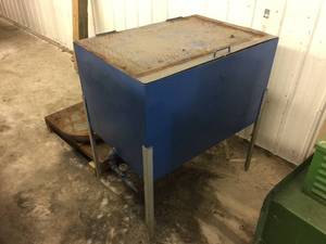 lot 91 image: Parts Washer Cabinet
