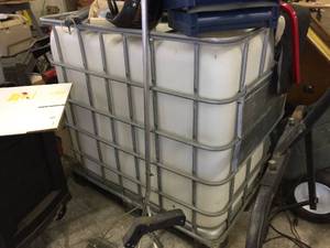 lot 118 image: Schutz Portable Liquids Container - Tote
