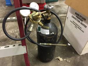lot 185 image: Small Air Tank Marked Compressed Nitrogen