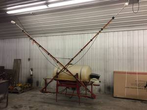 lot 15 image: 3 Point 300 Gallon Boom Tank Sprayer
