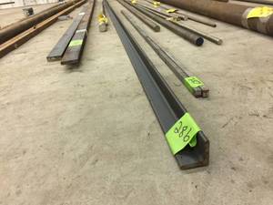 lot 286 image: 1 12 Angle x 17ft A36 Steel