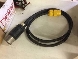 lot 293 image: 8 3ph - 20A - 120208V Extension Cord