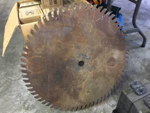 lot 298 image: Vintage 24 Saw Blade