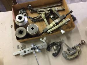 lot 307 image: Pullers - Axel Nut Sockets - Brake Pluter - Etc