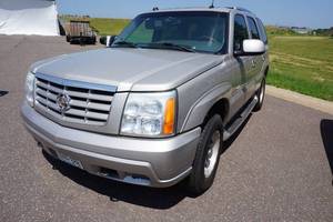 2004 Cadillac Escalade SUV - 290,824 Miles