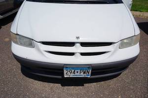 1998 Dodge Caravan Minivan - 178,575 Miles