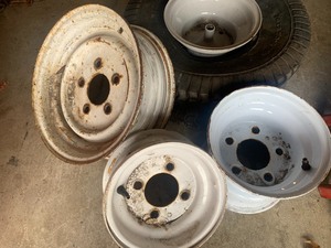 Lawn Mower rims and new Tire