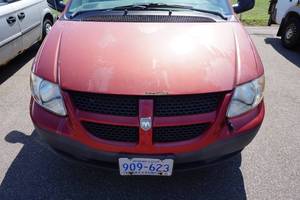 lot 276 image: 2003 Dodge Caravan Minivan - 146,673 Miles