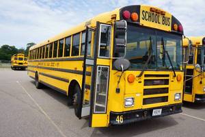 lot 46 image: 2010 Thomas MVP Type D School Bus - 89 Capacity - 143,323 Miles