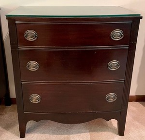lot 51 image: Pair of Vintage Side Tables or Night Stands