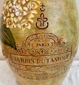 lot 60 image: Large French Themed Vase