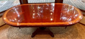 lot 7 image: Beautiful Dining Room Table
