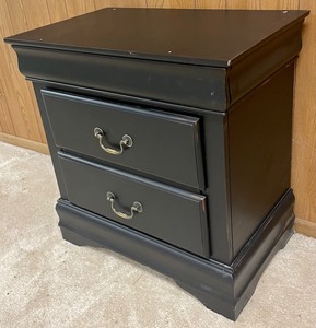 lot 195 image: Black Dresser Style File Cabinet