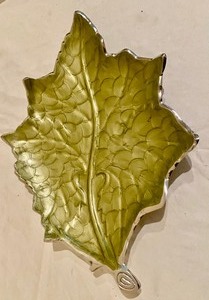 lot 139 image: Green Leaf Platter with Silver Plated Accents