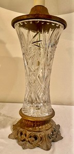 lot 132 image: Vintage Brass and Glass Lamps