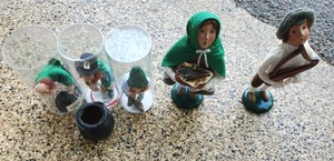 lot 104 image: Bryer Figurines And More