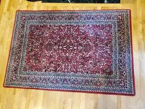 lot 3 image: Area Rug