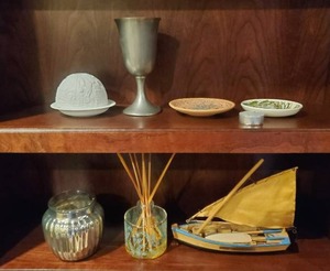 lot 10 image: Collection Of Dcor