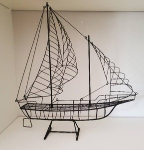 lot 21 image: Metal Ship Frame