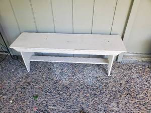 lot 38 image: White Outdoor Wood Bench
