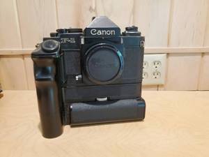 lot 40 image: Cannon F-1