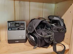 lot 43 image: Vintage Camera Lot