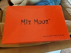 lot 54 image: Miz Mooz Boots
