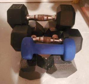 lot 80 image: Collection Of Weights