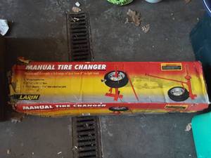 Larin Manual Tire Changer In Box