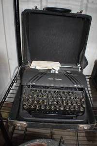 Manual typewritercase