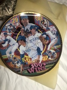 lot 13 image: Collectors Plates by Sports Impressions Nolan Ryan 300 Wins and Ryans Express set