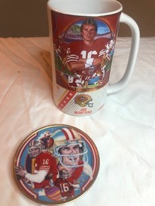 lot 16 image: Cermanic Collectors Stein and Plate by Sports Impressions Joe Montana