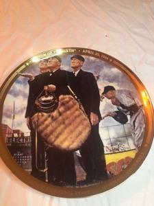 lot 14 image: Collectors Plate by Sports Impressions Bottom of the Sixth