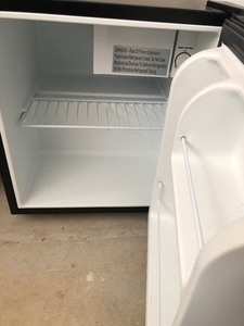 lot 88 image: Sunbeam Mini Refrigerator