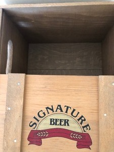 lot 105 image: Stroh Beer Bottle Boxes