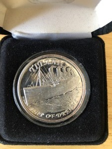 lot 52 image: Coin Titanic Ship of Dreams